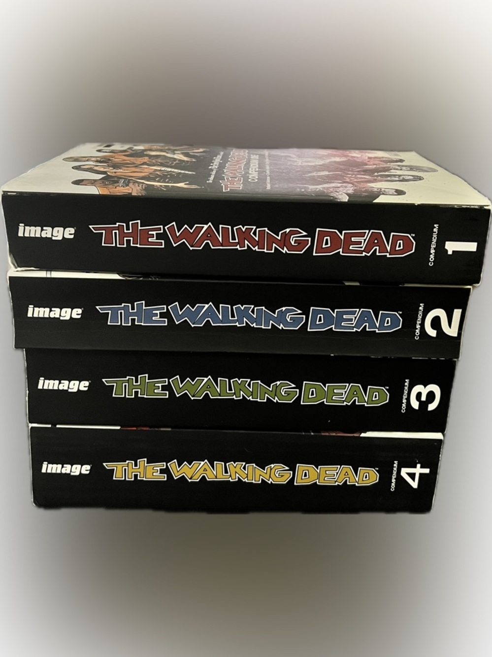 The Walking Dead Compendium 1-4 Paperback